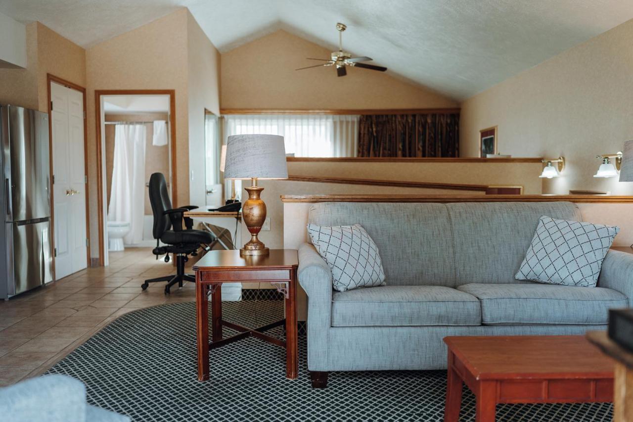 Skaneateles Suites Dış mekan fotoğraf