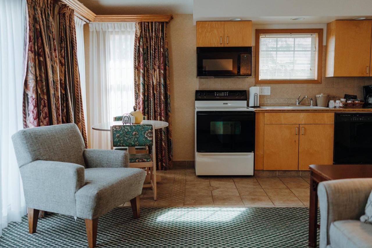 Skaneateles Suites Dış mekan fotoğraf