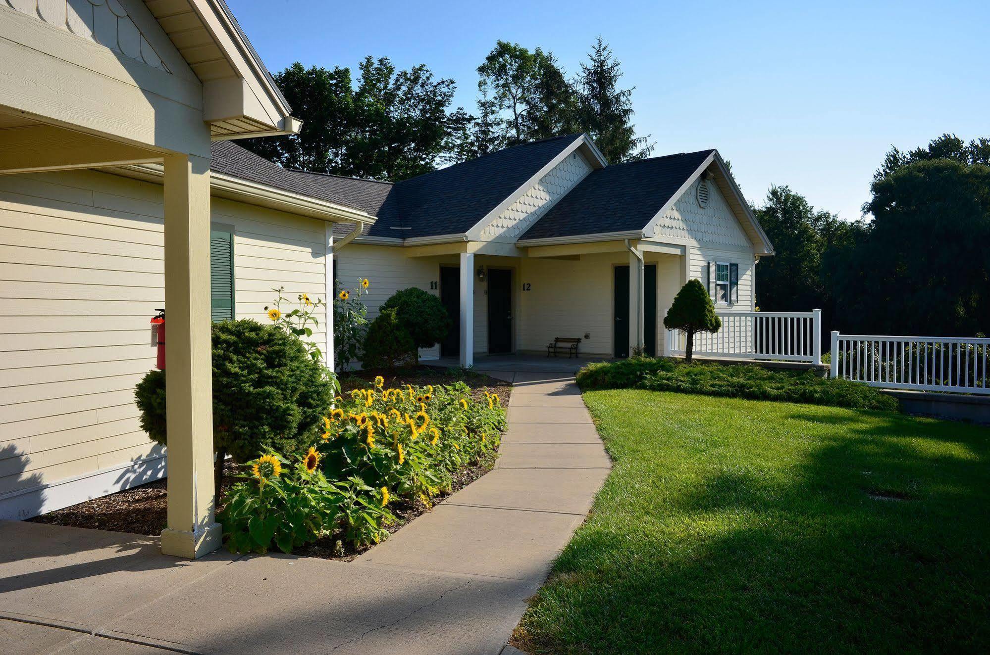 Skaneateles Suites Dış mekan fotoğraf