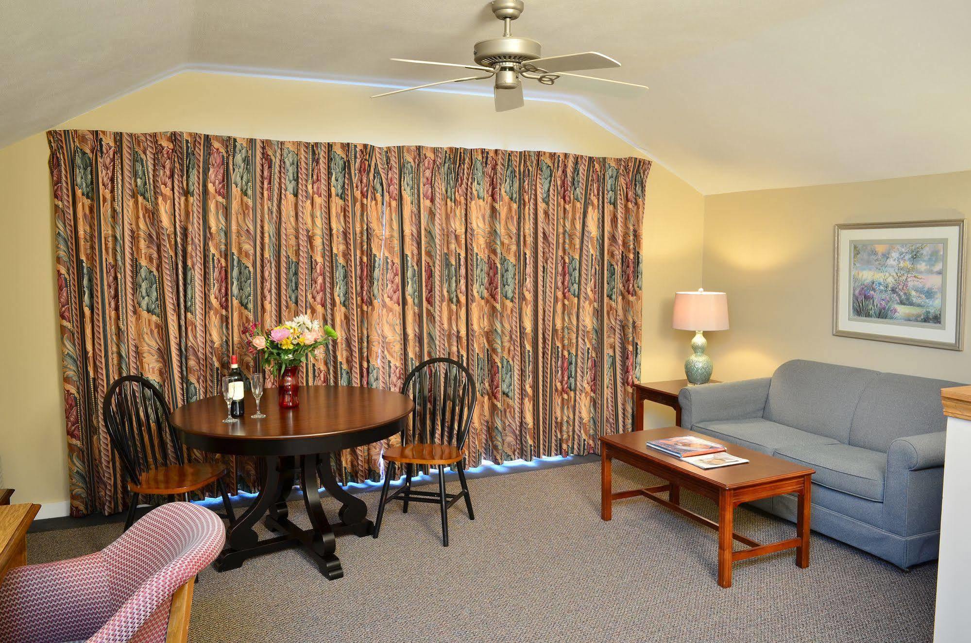 Skaneateles Suites Dış mekan fotoğraf